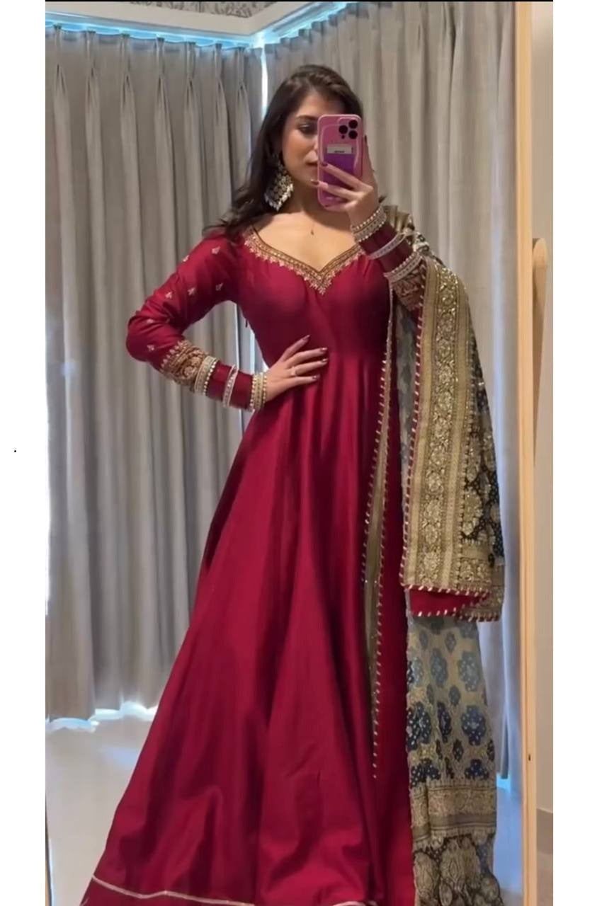 Rani Pink Heavy Chinon Silk Gown Set with 5 Meter Flair